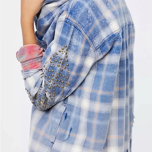Free People Deconstructed Shirt Jacket /Studded Jacket ( small flaw) - Picture 3 of 4